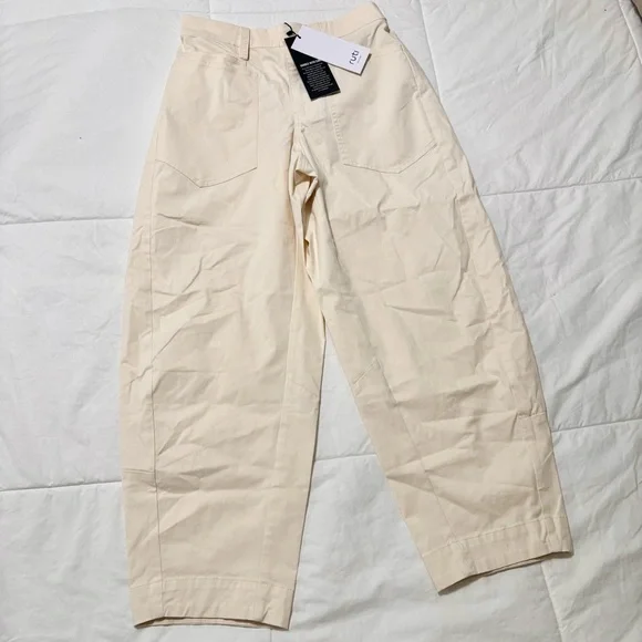 New RUTI The Slouchy Soft Twill Pants - in the color Ecru - Picture 2 of 8